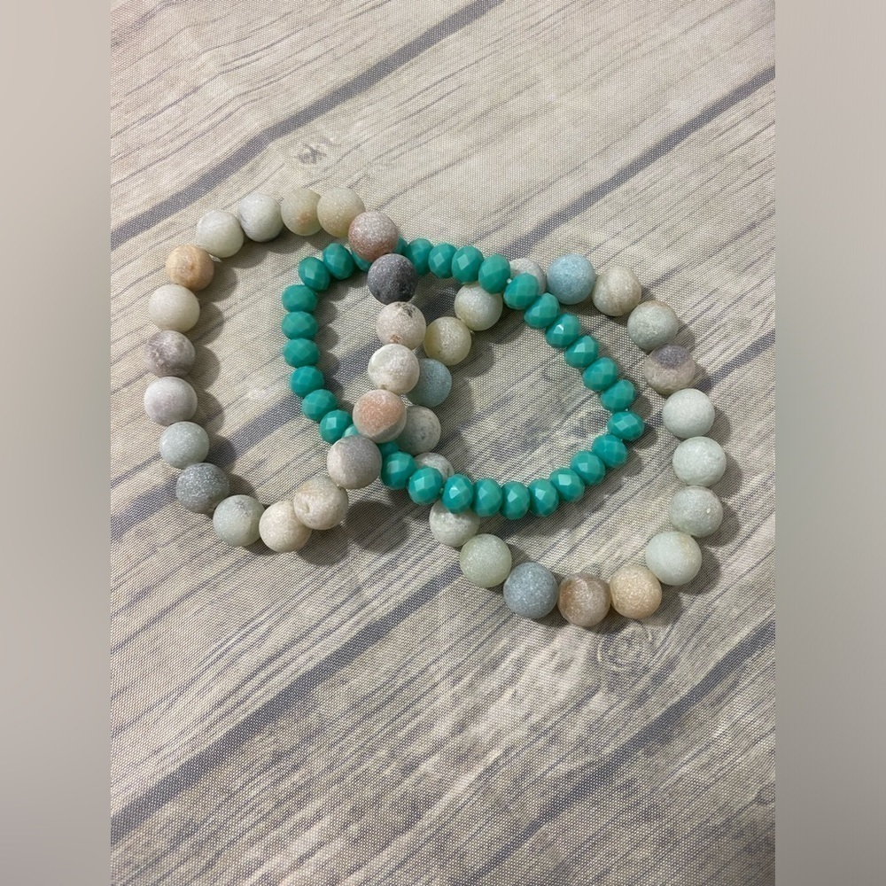 Pink Diamondback Leave No Stone Unturned Handmade Stretchy Stone Bracelet Set